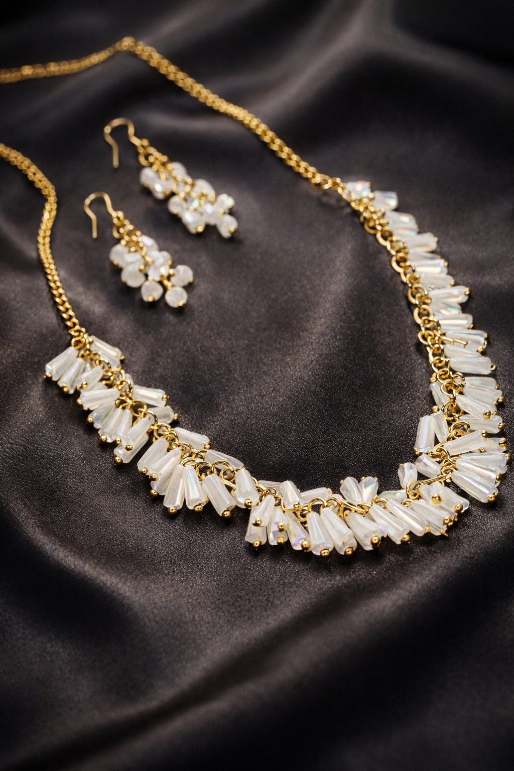 Ivory Sparkle Drop Necklace Set  ✨ - Trenvo