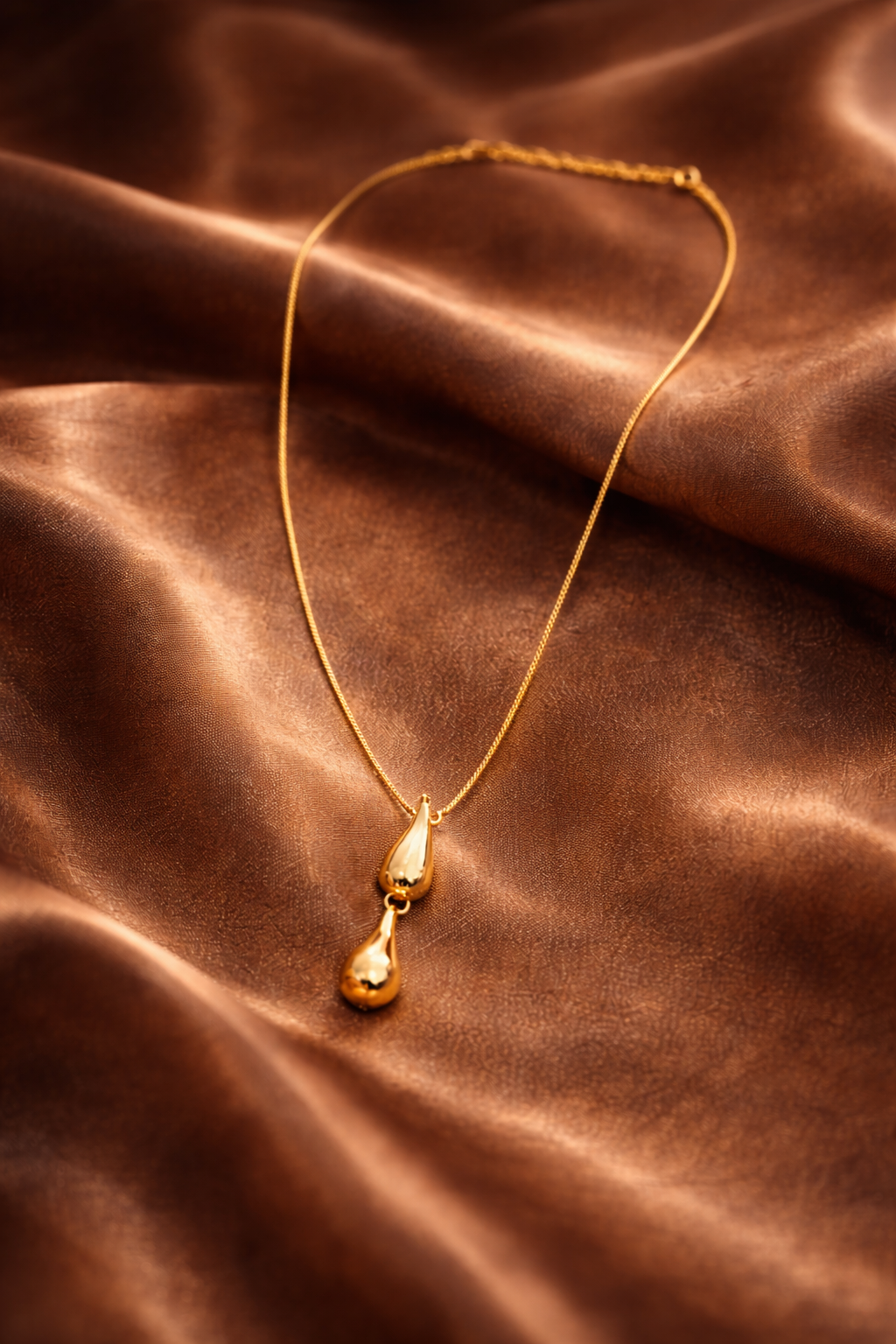 Golden Teardrop Charm✨ - Trenvo
