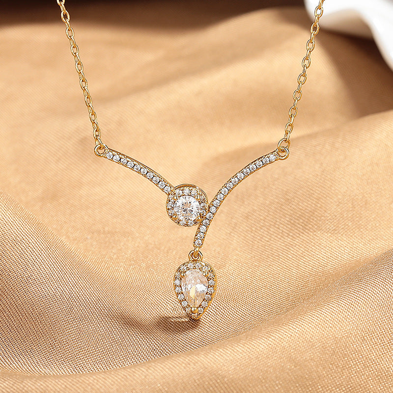 Micro Inlaid Zircon Water Drop V-shaped Necklace Niche High Sense - Trenvo