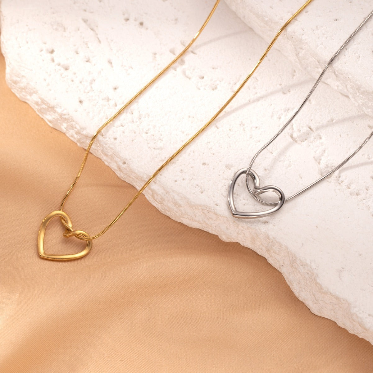 Stainless Steel Hollow Heart Pendant Necklace – Elegant, Trendy Clavicle Chain for Women & Girls. - Trenvo